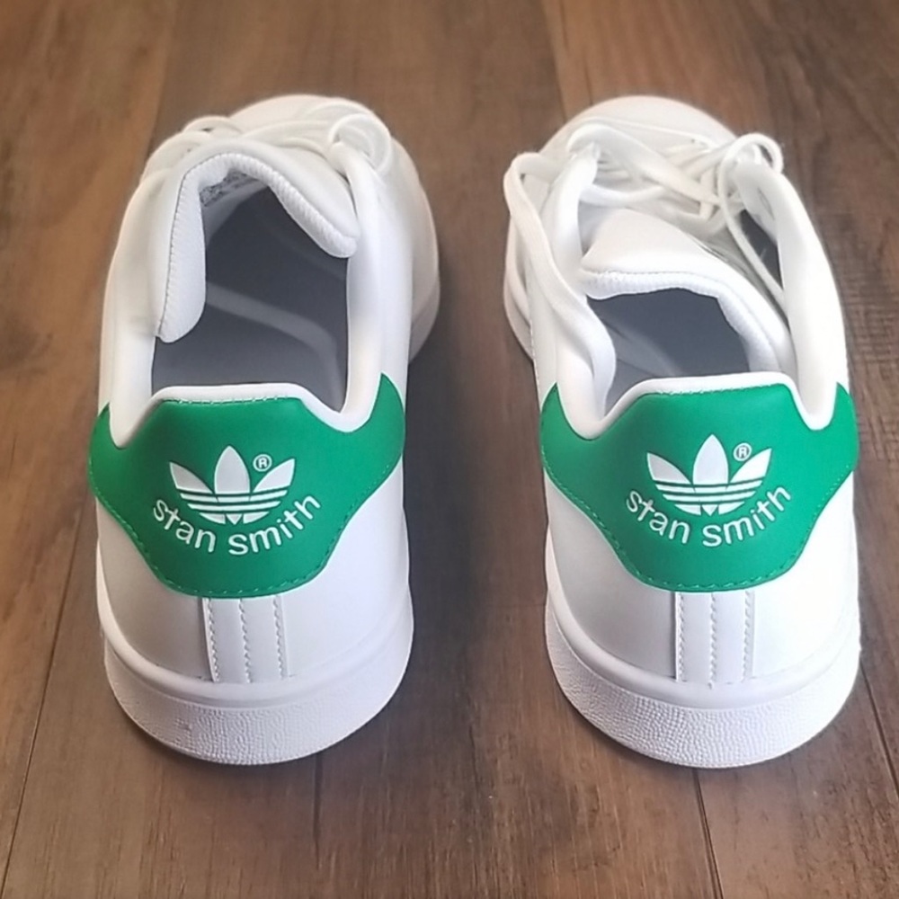 NIB Stan Smith’s - Picture 2 of 4